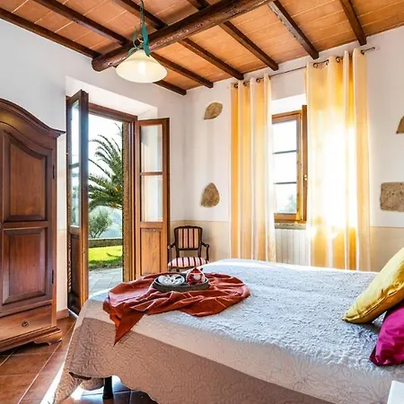 Il Poggiarellino 14, Emma Villa *