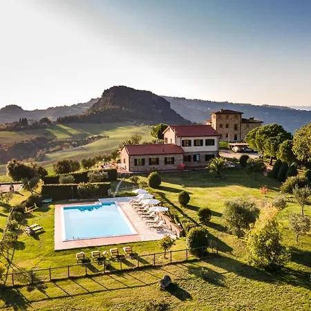 Vila Il Poggiarellino 14, Emma Volterra